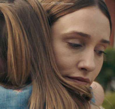 Sarah Sutherland et Hubert Lenoir dans « LIKE A HOUSE ON FIRE » à l’affiche dès le 26 mars 2021