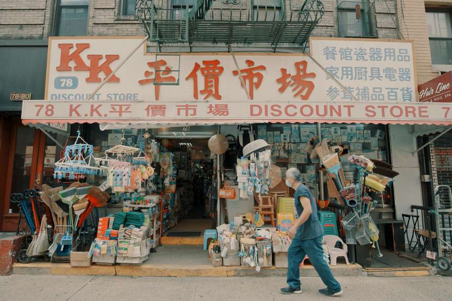 TOURNÉE 2023 : HAUTE TENSION À CHINATOWN | Le documentaire de Karen Cho sur la lutte pour la conservation des quartiers chinois en Amérique du Nord