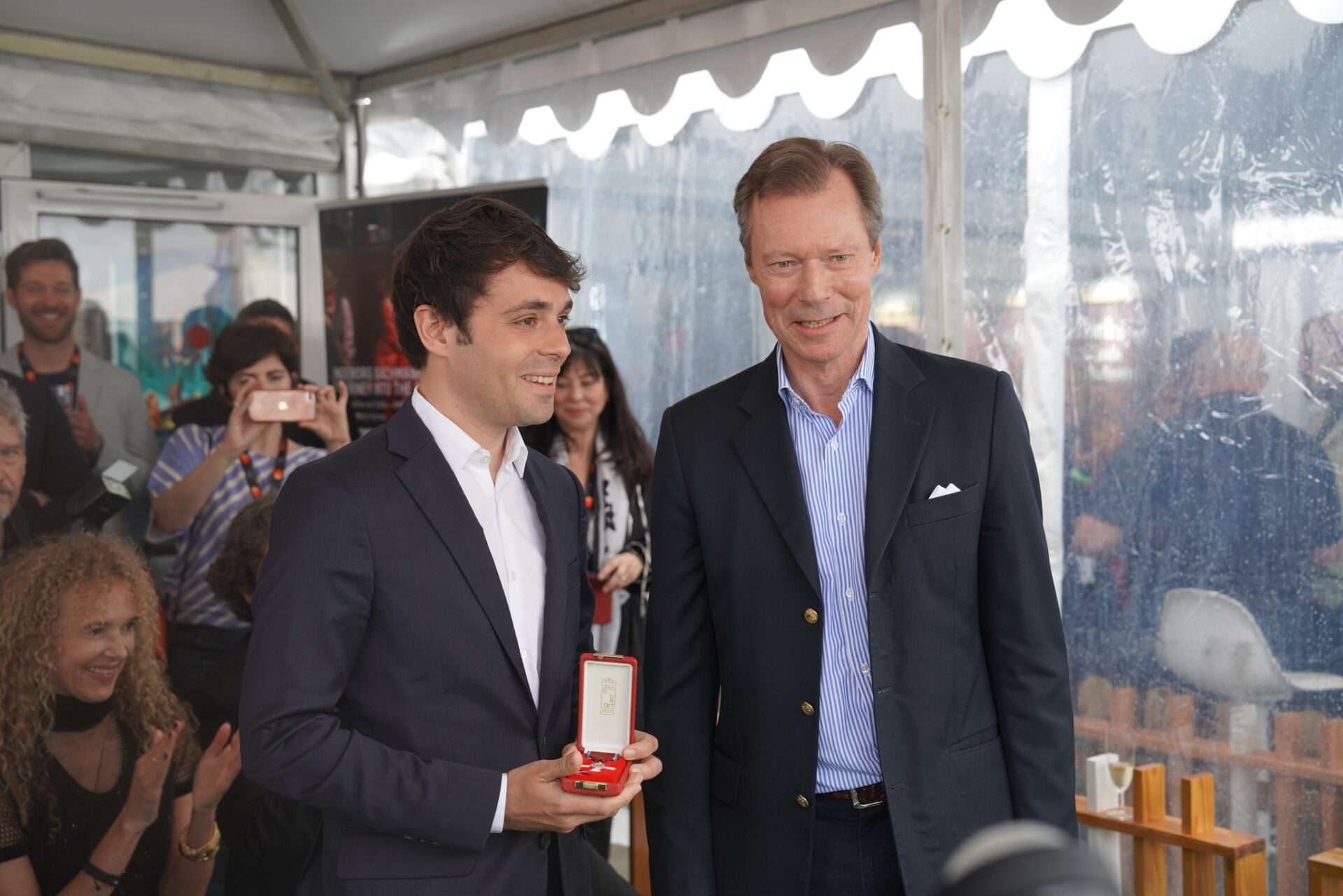 Remerciements de Guilhem Caillard lors de la remise de la médaille du Grand Duché du Luxembourg au Festival de Cannes