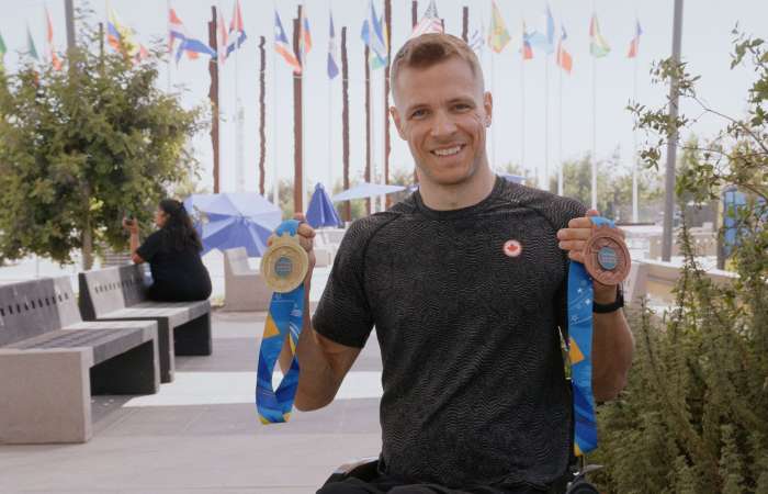 Plongez dans l’univers des paralympiens canadiens dès le 13 janvier 2024 sur AMI-télé