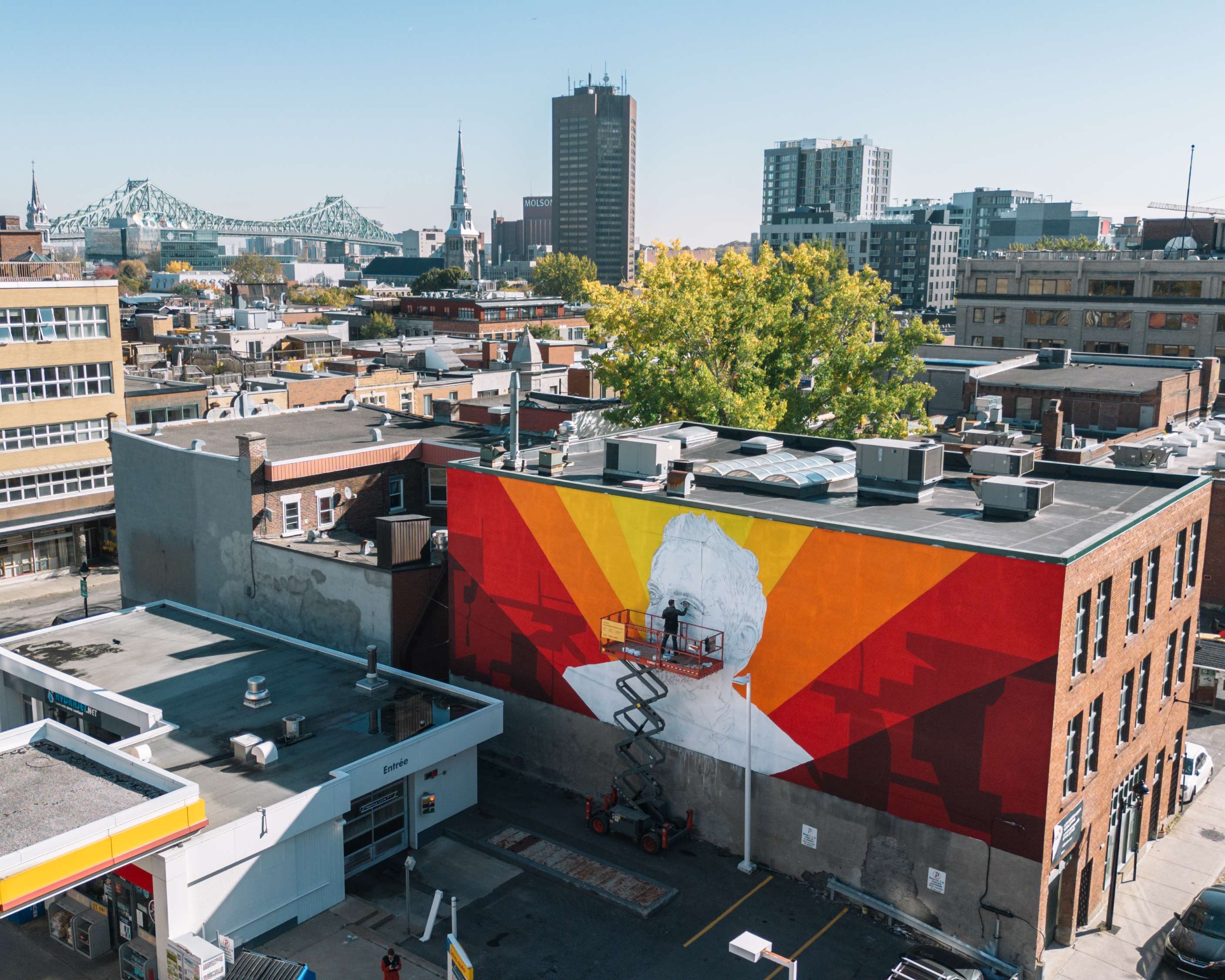 NOUS : Inauguration des murales Héros