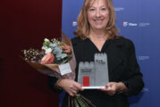 Marie-Claude Beauchamp est la récipiendaire du Prix Rock-Demers 2024